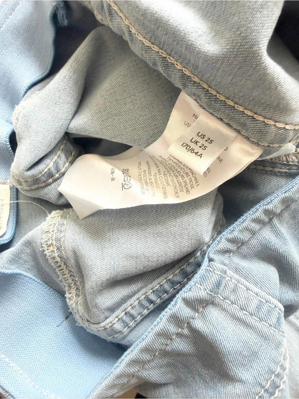 Free People SIZE 25 Cha Cha Flare cropped length stretchy jeans in light wash